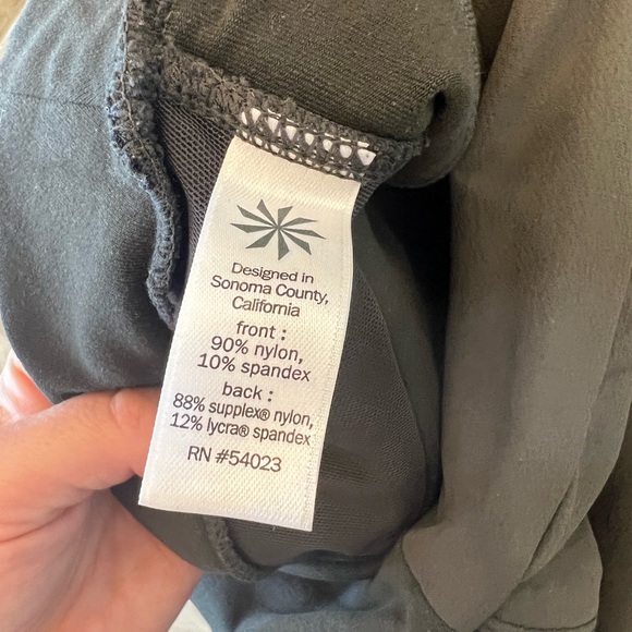 Athleta Army Green Pants - Size 6 - Picture 8 of 8